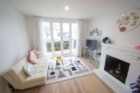 Photo of property in 4/2 Herne Bay Road, Herne Bay, Auckland, 1011