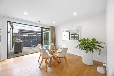 Photo of property in 20 Dray Place, Halswell, Christchurch, 8025