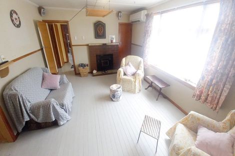 Photo of property in 17 Half Mile Road, Tuatapere, 9620