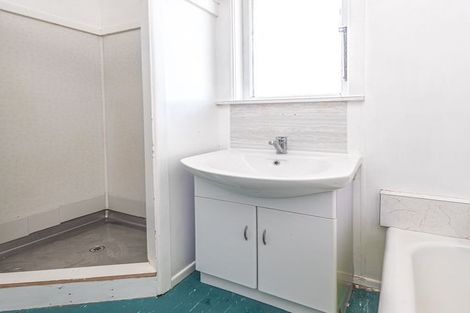 Photo of property in 11 Station Road, Marton, 4710