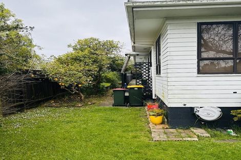 Photo of property in 54 Tiraumea Drive, Pakuranga, Auckland, 2010