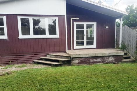 Photo of property in 2/12 Doment Crescent, Orewa, 0931