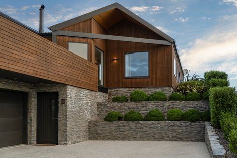 Photo of property in 55 Jacks Point Rise, Jacks Point, Queenstown, 9371