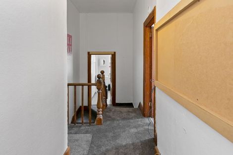 Photo of property in 60 Roxburgh Street, Mount Victoria, Wellington, 6011