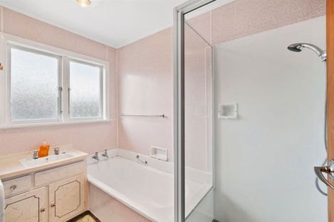 Photo of property in 8 Pembroke Street, Westown, New Plymouth, 4310