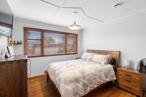 Photo of property in 78 Kirk Street, Otaki, 5512