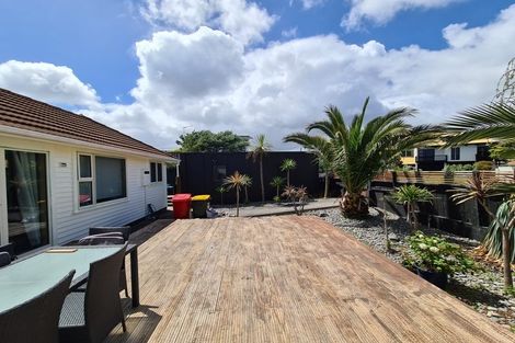 Photo of property in 1 Toru Road, Paraparaumu Beach, Paraparaumu, 5032