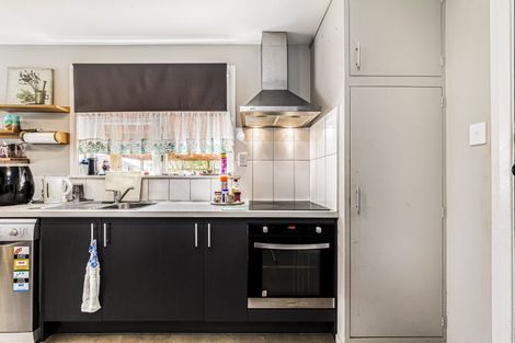 Photo of property in 11 Mattingley Street, Aranui, Christchurch, 8061