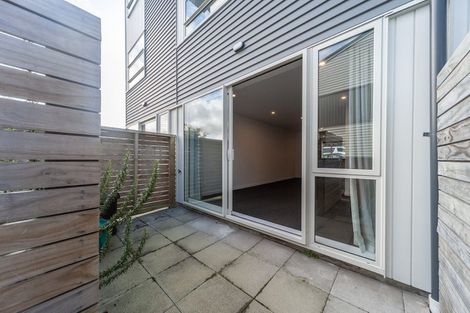 Photo of property in 2/24 Princess Terrace, Newtown, Wellington, 6021