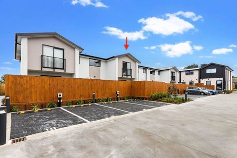 Photo of property in 8/137 Tirimoana Road, Te Atatu South, Auckland, 0602