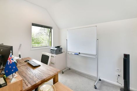 Photo of property in 2/5 Dalmeny Close, Murrays Bay, Auckland, 0630