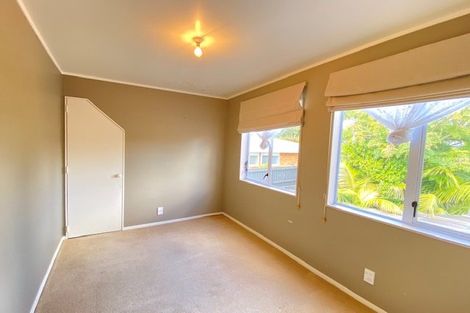 Photo of property in 8 Picasso Drive, West Harbour, Auckland, 0618