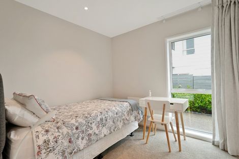 Photo of property in 93 Kiwi Esplanade, Mangere Bridge, Auckland, 2022