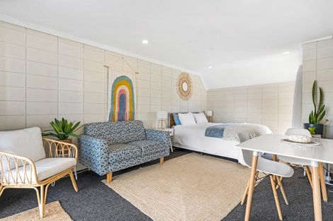 Photo of property in 306 Ocean Road, Whangamata, 3620