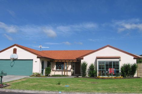 Photo of property in 20 Graven Court, Henderson, Auckland, 0612