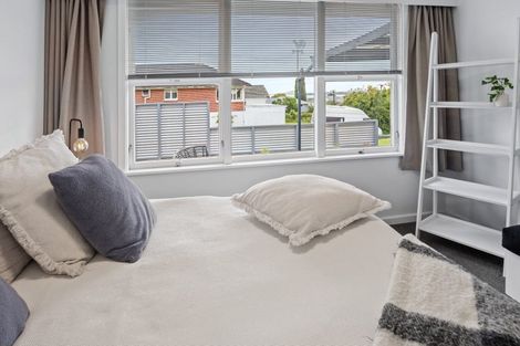 Photo of property in 18a Tiroroa Avenue, Te Atatu South, Auckland, 0610