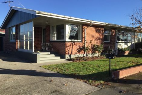 Photo of property in 4 Lochee Road, Upper Riccarton, Christchurch, 8041