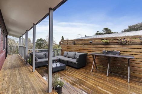 Photo of property in 1/19 Drome View Place, Beach Haven, Auckland, 0626