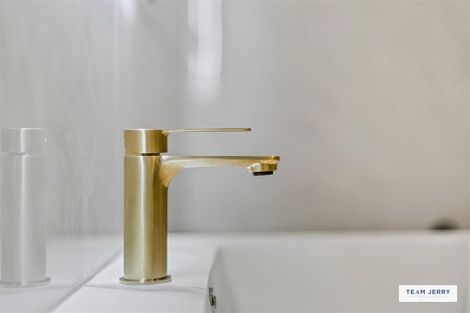 Photo of property in 25 Jandell Crescent, Bucklands Beach, Auckland, 2014