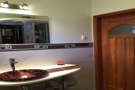 Photo of property in 7 Craigieburn Lane, Mount Pleasant, Christchurch, 8081