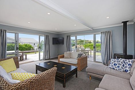 Photo of property in 8 Harper Road, Waimarama, Havelock North, 4294