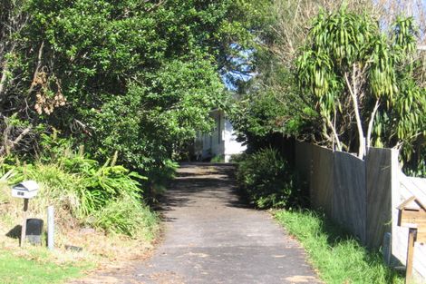 Photo of property in 10 Onedin Place, Titirangi, Auckland, 0604