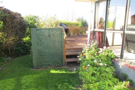 Photo of property in 19 Greenwood Place, Fitzherbert, Palmerston North, 4410