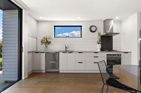 Photo of property in 37 Red Cottage Drive, Lake Hayes, Queenstown, 9304