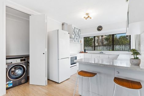 Photo of property in 22 Kawau View Road, Snells Beach, 0920