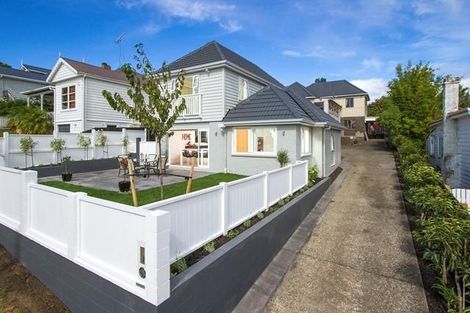 Photo of property in 1/44 Richmond Avenue, Northcote Point, Auckland, 0627