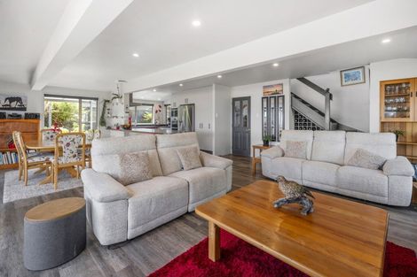 Photo of property in 31 Willow Avenue, Hannahs Bay, Rotorua, 3010