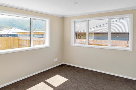 Photo of property in 108a Wellington Road, Wainuiomata, Lower Hutt, 5014