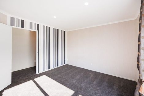 Photo of property in 20 Johnstone Drive, Fitzherbert, Palmerston North, 4410