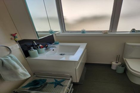 Photo of property in 25 Mulberry Street, Maungaraki, Lower Hutt, 5010