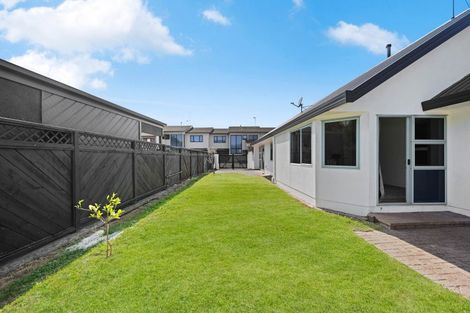 Photo of property in 10a Ashley Street, St Andrews, Hamilton, 3200