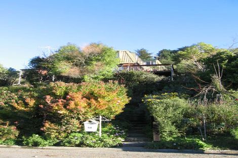 Photo of property in 64 Landsdowne Terrace, Cashmere, Christchurch, 8022