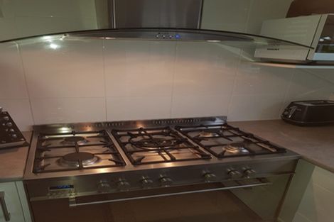 Photo of property in 12 Dallinghoe Crescent, Milford, Auckland, 0620