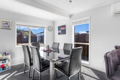 Photo of property in 150 Royal Park Drive, Parklands, Christchurch, 8083