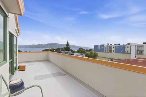 Photo of property in 3b/25 Maclean Street, Paraparaumu Beach, Paraparaumu, 5032