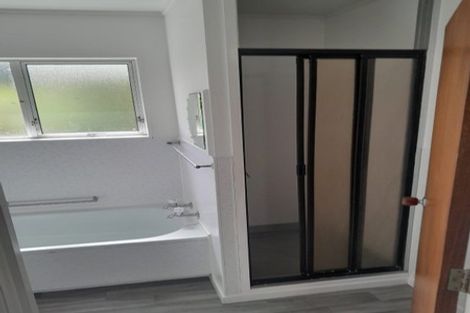 Photo of property in 1/2 Northwick Place, Hillcrest, Auckland, 0627