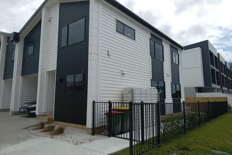 Photo of property in 216a Lake Road, Northcote, Auckland, 0627