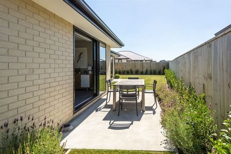 Photo of property in 21 Allied Road, Halswell, 8025