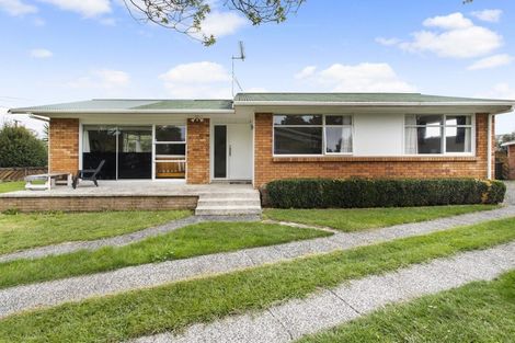 Photo of property in 4 Gerrand Place, Chedworth, Hamilton, 3210