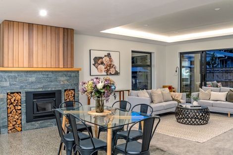 Photo of property in 14 Oates Place, Greytown, 5712