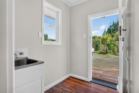 Photo of property in 960a Oneriri Road, Kaiwaka, 0573