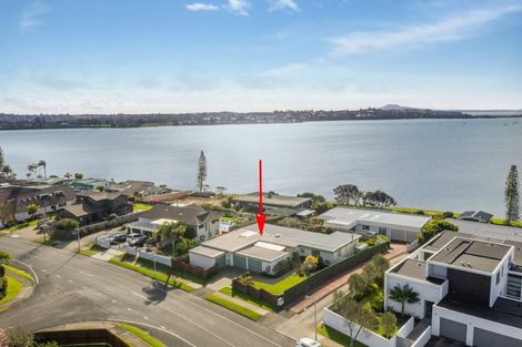 Photo of property in 82 Bramley Drive, Farm Cove, Auckland, 2012