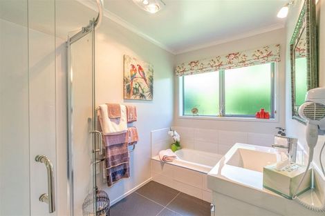 Photo of property in 37 Oakland Lane, Shannon, Palmerston North, 4474