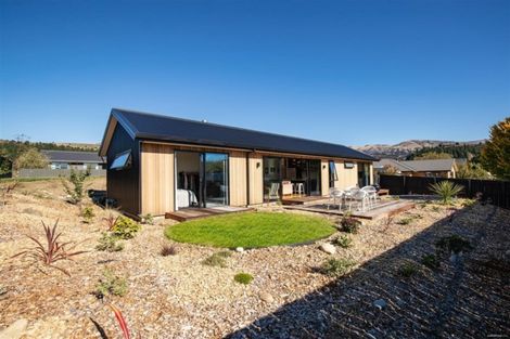 Photo of property in 31 Alice Burn Drive, Luggate, Wanaka, 9383