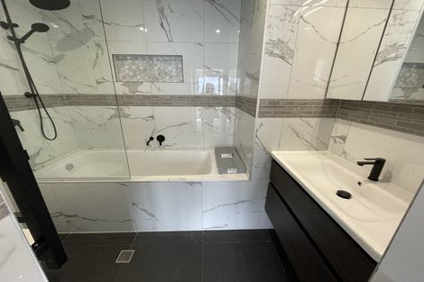 Photo of property in 9/148 Evans Bay Parade, Roseneath, Wellington, 6021