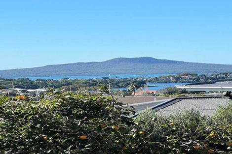 Photo of property in 1/61 Forrest Hill Road, Milford, Auckland, 0620